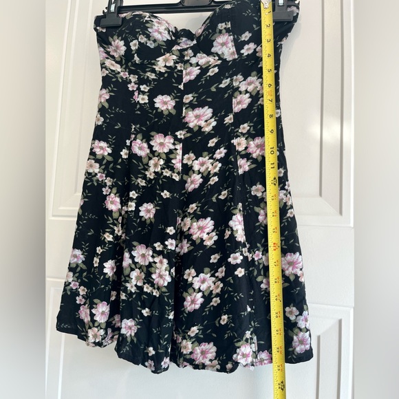 American Eagle Cutout Mini Dress - Picture 4 of 8